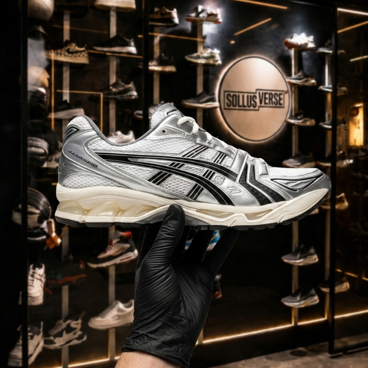 Baskets Unisexe Kayano 14 Argentées et Blanches