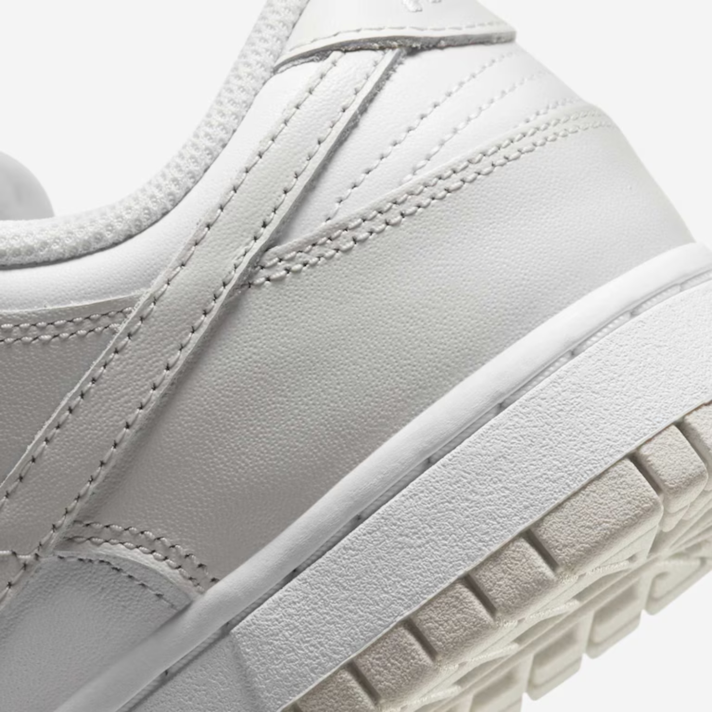 Basket Dunk Low Photon Dust Femme