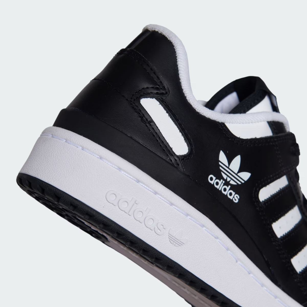 Basket Forum Low Black White Homme