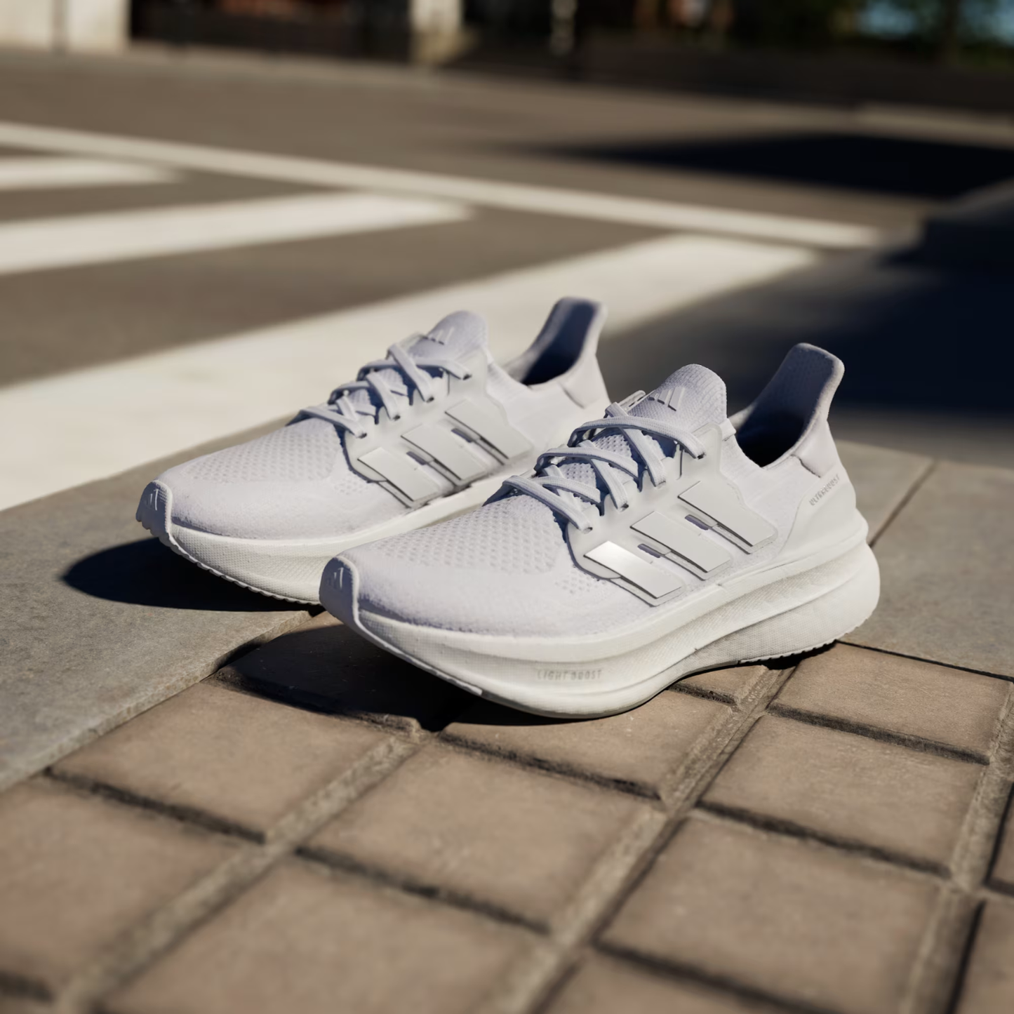 Chaussure de Course Ultraboost Light Triple White Femme